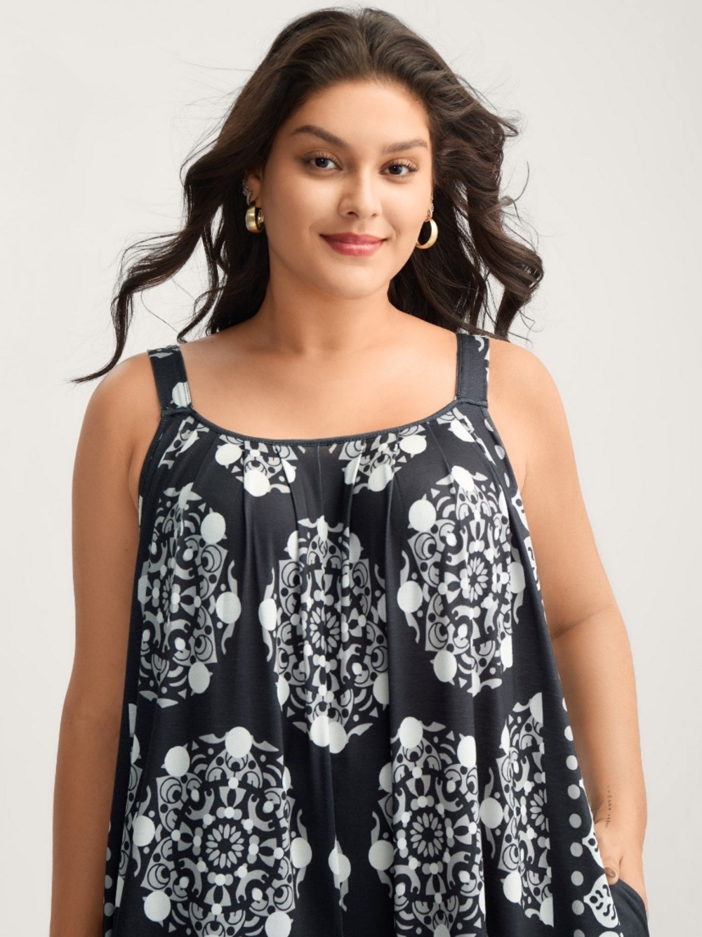 Black and White Sleeveless Floral Print Jumpsuit